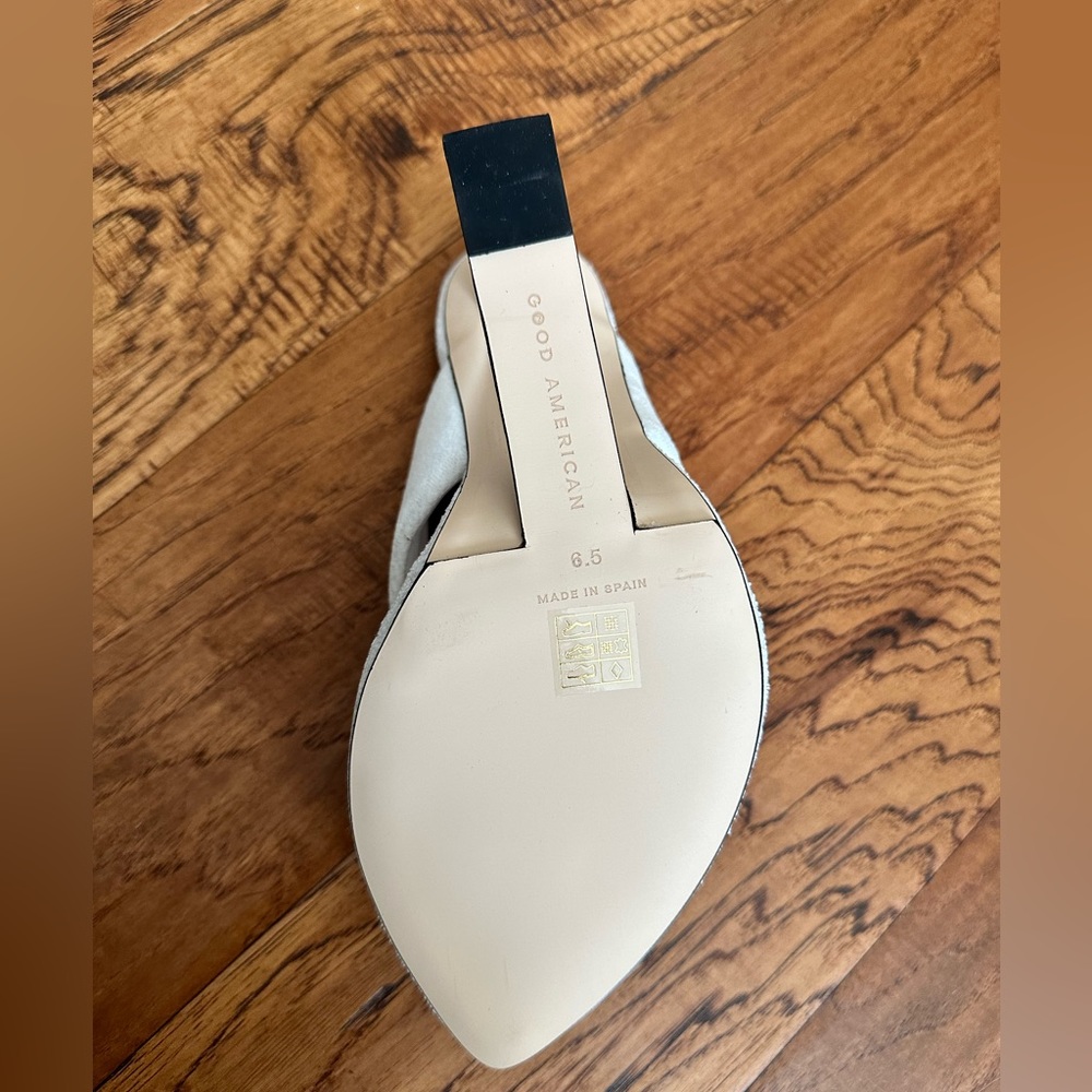 Good American White Terry Sandle, size 6.5 - Picture 8 of 11